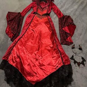 Devil's Temptress Women’s Complete Halloween Costume (LIKE NEW) (GREAT QUALITY)